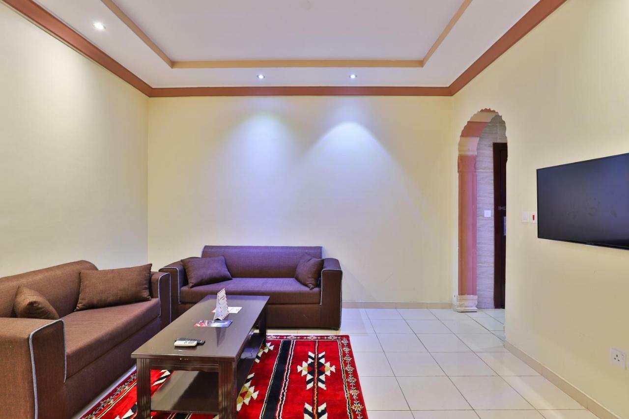 Oyo 273 Star Yanbu Hotel Suites Exterior foto