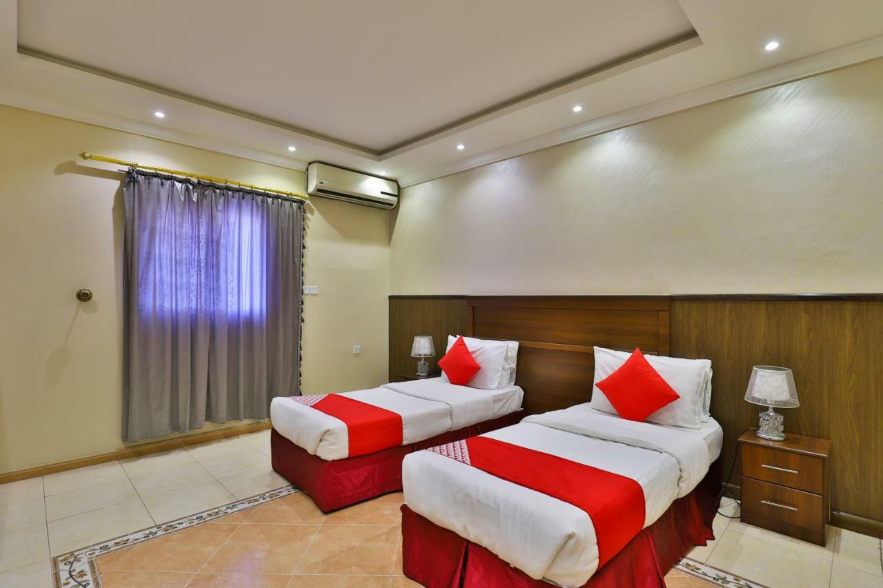 Oyo 273 Star Yanbu Hotel Suites Exterior foto