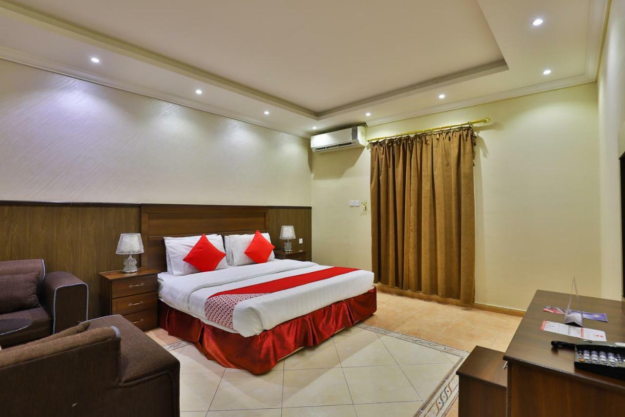 Oyo 273 Star Yanbu Hotel Suites Exterior foto